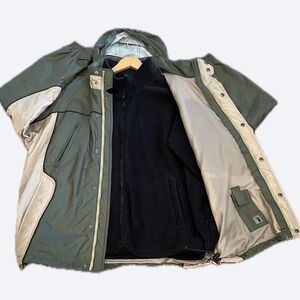 NWOT: 3-IN-1 Versatile Water-Resistant Jacket - Medium, New Without Tags!